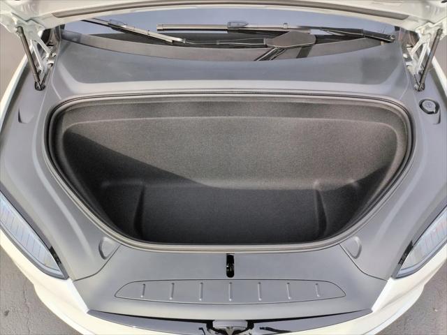 2024 Tesla Model X Long Range