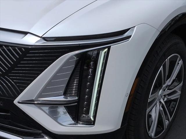 2025 Cadillac iQ Luxury 1 RWD