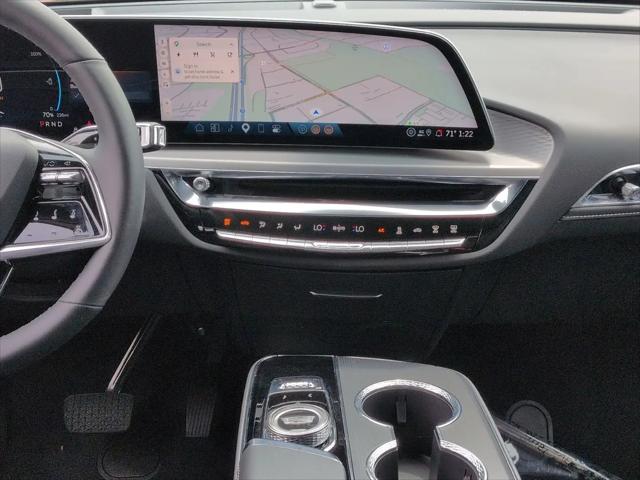 2025 Cadillac iQ Luxury 1 RWD