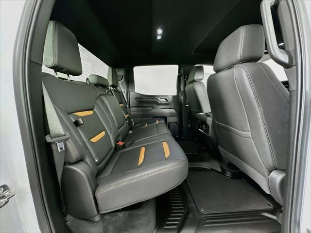 2025 GMC Sierra 1500 4WD Crew Cab Short Box AT4