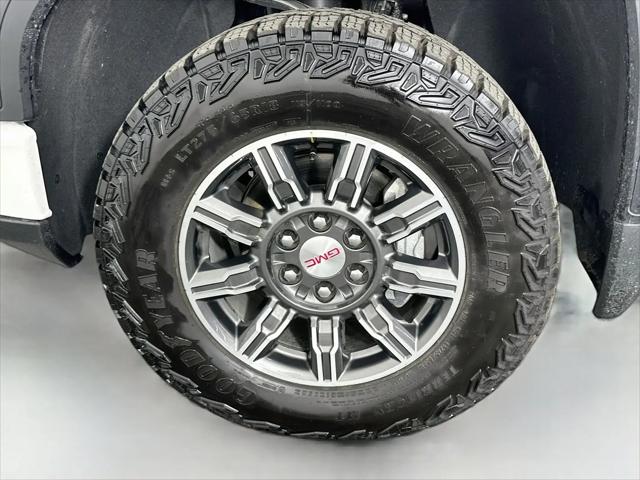 2025 GMC Sierra 1500 4WD Crew Cab Short Box AT4