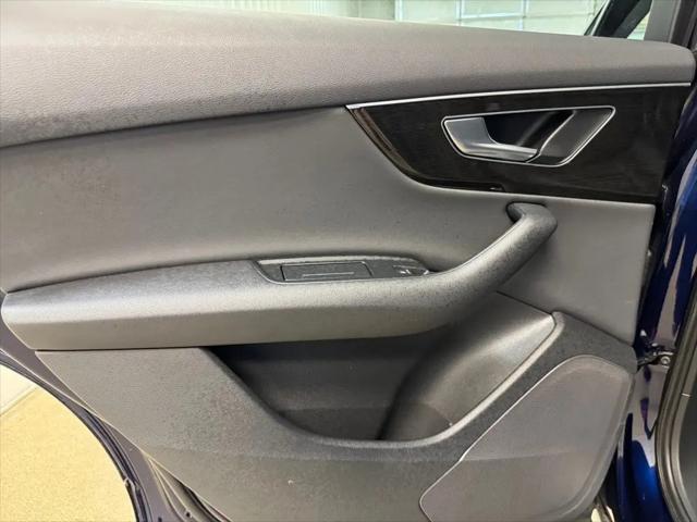 2022 Audi Q7 Premium 55 TFSI quattro Tiptronic