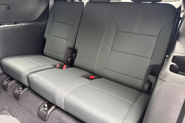 2026 GMC Acadia AT4 AWD