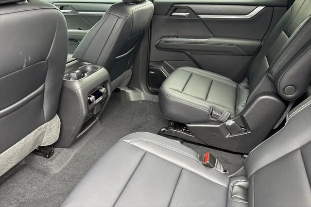 2026 GMC Acadia Elevation AWD