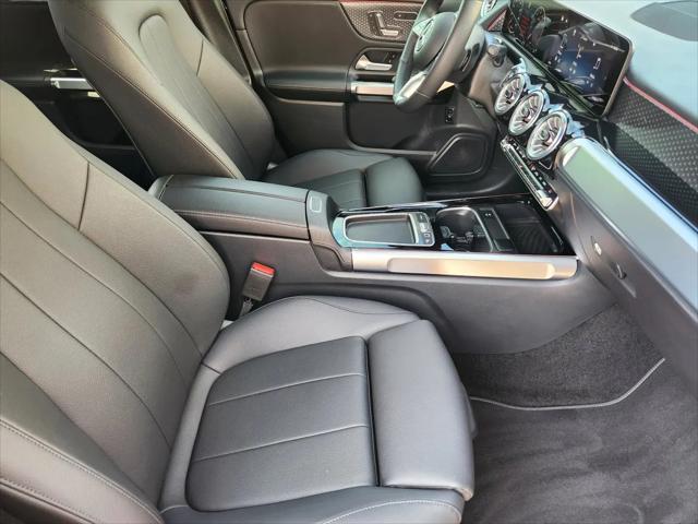 2025 Mercedes-Benz GLB GLB 250