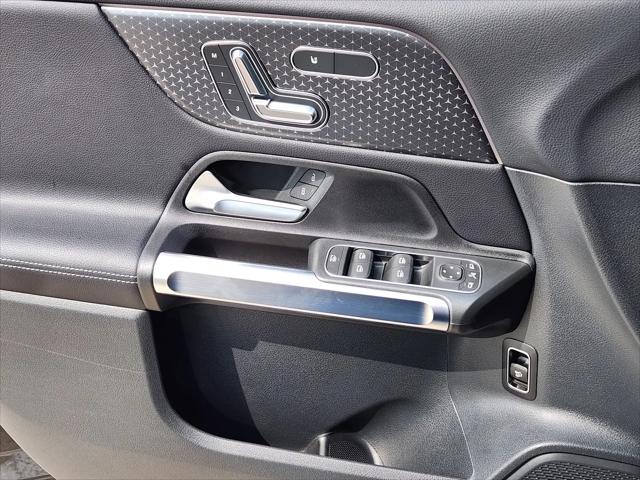 2025 Mercedes-Benz GLB GLB 250
