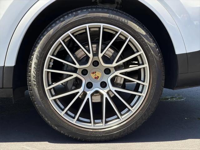 2022 Porsche Cayenne S
