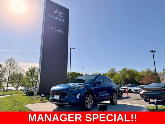 2022 Ford Escape Titanium Hybrid for sale in Blue Springs, MO