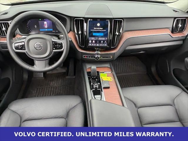 2024 Volvo XC60 B5 Plus Dark Theme