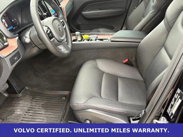 2024 Volvo XC60 B5 Plus Dark Theme