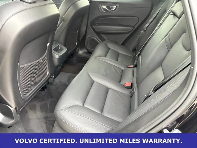 2024 Volvo XC60 B5 Plus Dark Theme