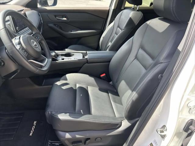 2023 Nissan Rogue SL FWD
