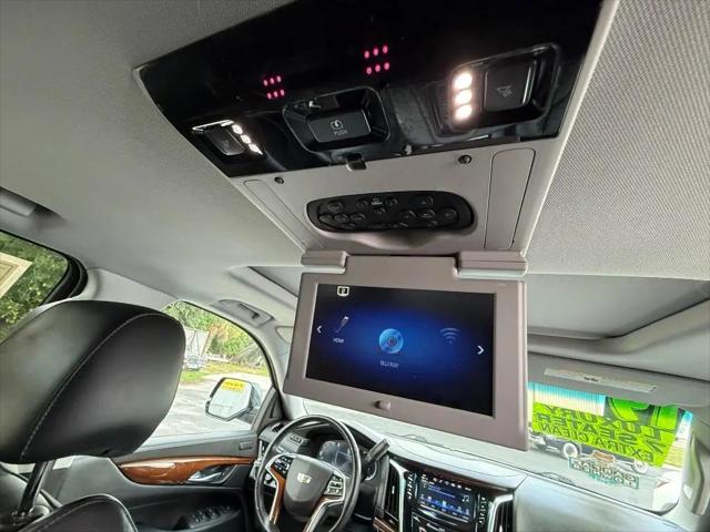2019 Cadillac Escalade Luxury