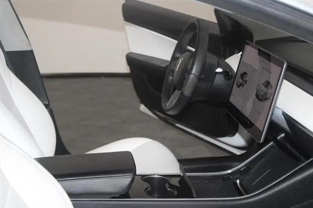 2020 Tesla Model 3 Long Range Dual Motor All-Wheel Drive