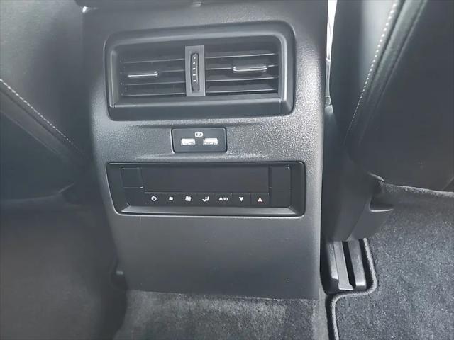 2024 Mazda X-90 3.3 Turbo Select