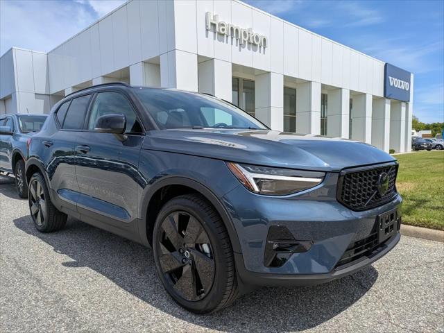 2026 Volvo XC40 Black Edition Ultra, B5 AWD Gas (mild hybrid)