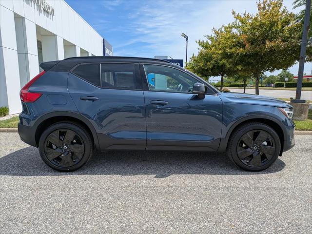 2026 Volvo XC40 Black Edition Ultra, B5 AWD Gas (mild hybrid)