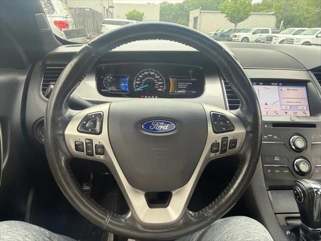 2016 Ford Taurus SEL