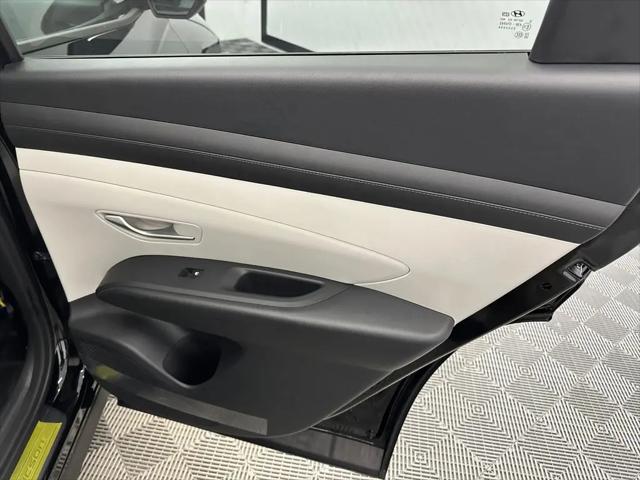 2026 Hyundai Tucson Hybrid SEL