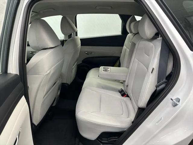 2026 Hyundai Tucson Hybrid Blue SE