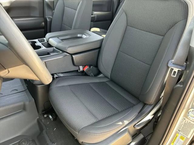 2026 GMC Sierra 2500HD Crew Cab, Standard Bed, Pro, RWD