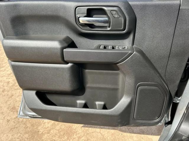2026 GMC Sierra 2500HD Crew Cab, Standard Bed, Pro, RWD