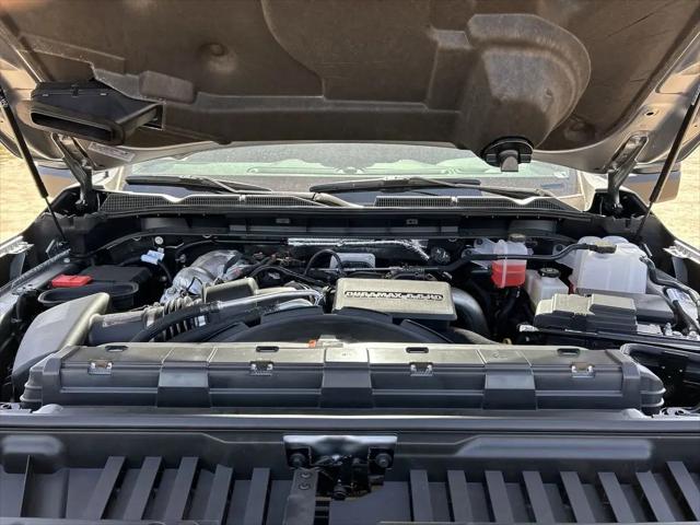 2026 GMC Sierra 2500HD Crew Cab, Standard Bed, Pro, RWD
