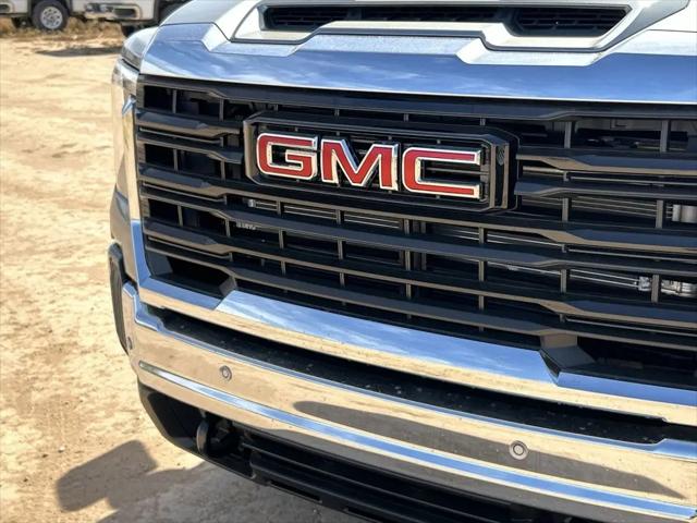 2026 GMC Sierra 2500HD Crew Cab, Standard Bed, Pro, RWD