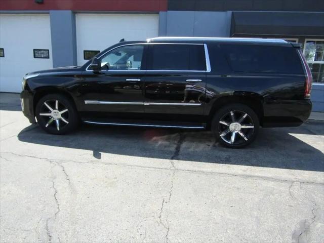 2017 Cadillac Escalade ESV Luxury for sale near Troy, OH
