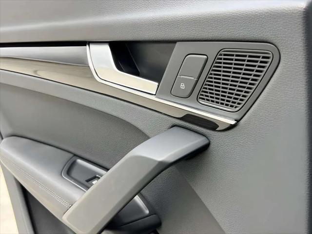 2020 Audi Q5 Premium Plus 55 TFSI e quattro S tronic