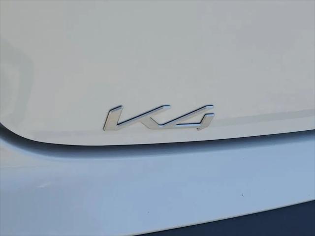 2026 Kia K4 LX