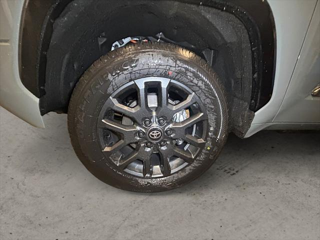 2026 Toyota Tundra Platinum Hybrid CrewMax 5.5' Bed