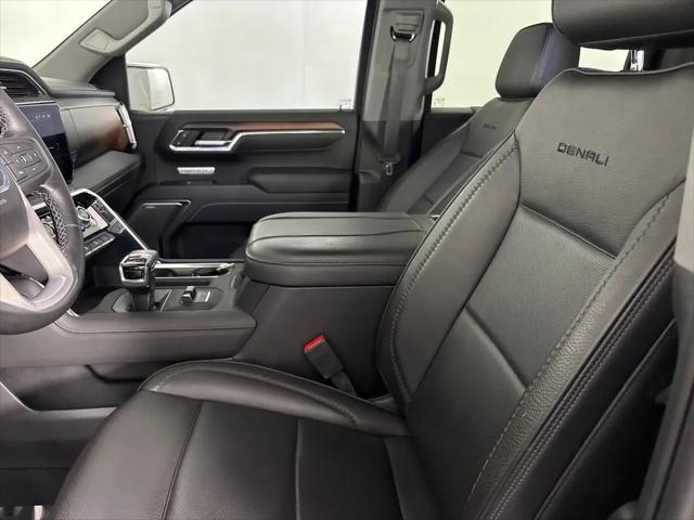 2025 GMC Sierra 1500 4WD Crew Cab Short Box Denali