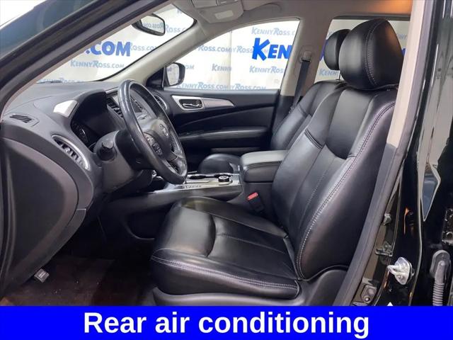 2019 Nissan Pathfinder SL