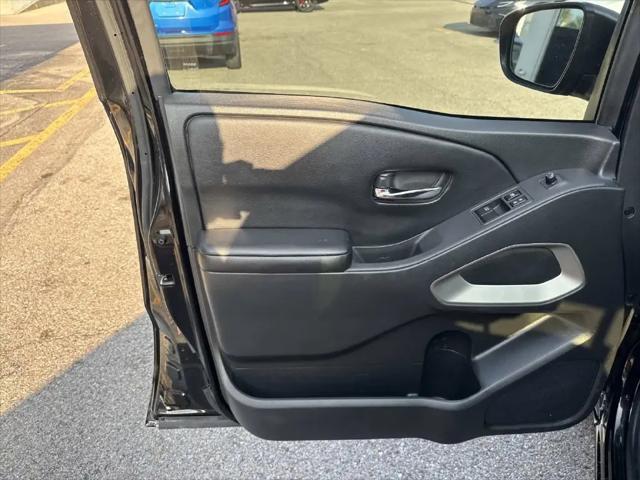 2025 Nissan Frontier King Cab SV 4x2