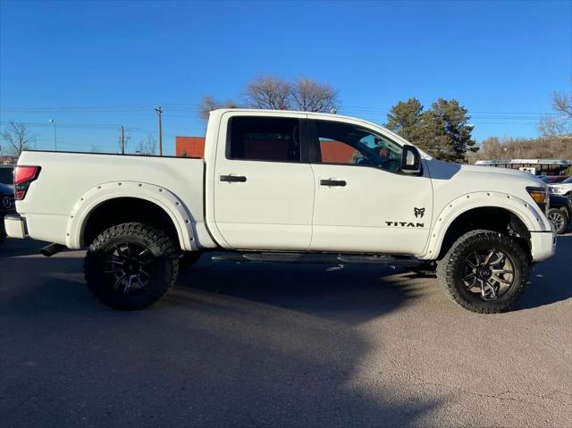 2023 Nissan Titan Crew Cab SV 4x4