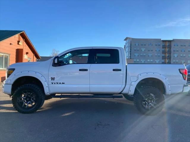 2023 Nissan Titan Crew Cab SV 4x4