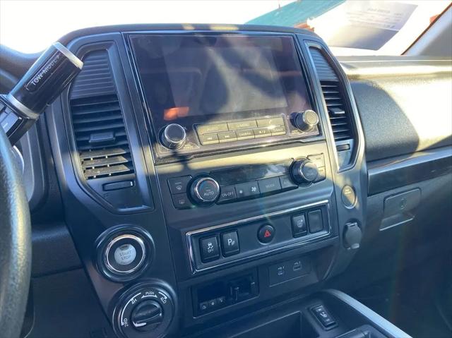 2023 Nissan Titan Crew Cab SV 4x4