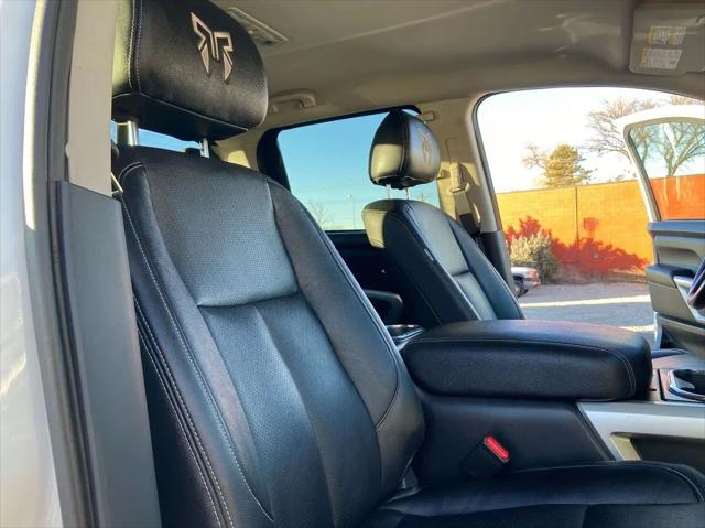 2023 Nissan Titan Crew Cab SV 4x4
