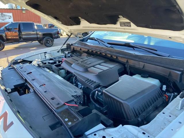 2023 Nissan Titan Crew Cab SV 4x4