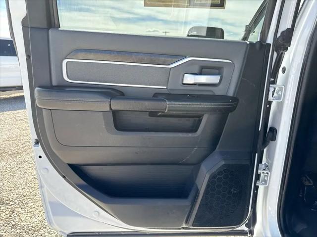 2021 Jeep Ram 2500 Big Horn Crew Cab 4x4 8' Box