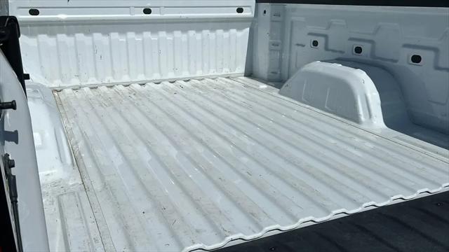 2025 GMC Sierra 1500 4WD Crew Cab Standard Box SLE