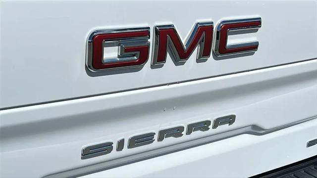 2025 GMC Sierra 1500 4WD Crew Cab Standard Box SLE