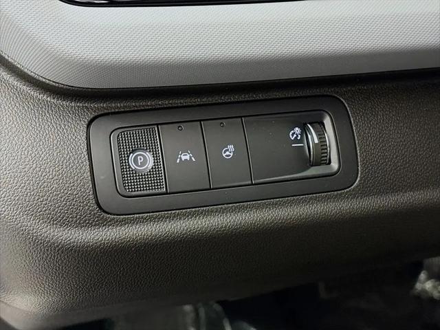 2027 Chevrolet Bolt LT FWD