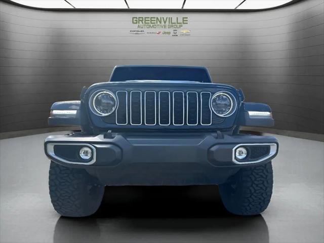 2025 Jeep Wrangler 4-Door Sahara 4x4