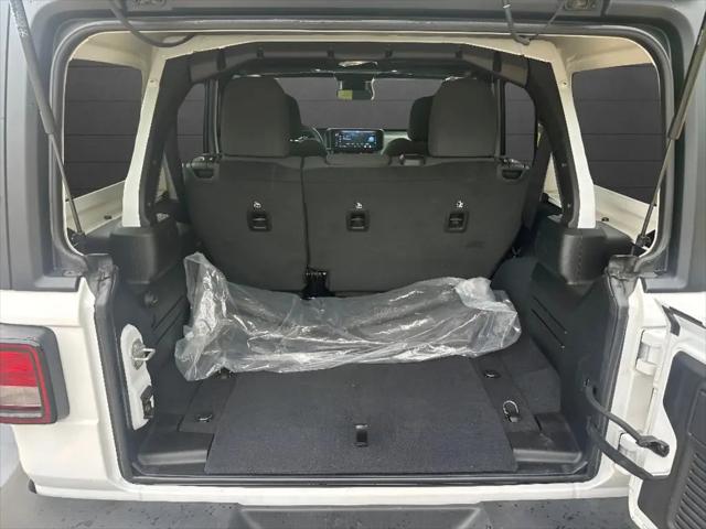 2025 Jeep Wrangler 4-Door Summit 4x4