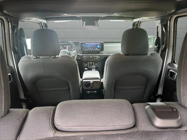 2025 Jeep Wrangler 4-Door Summit 4x4