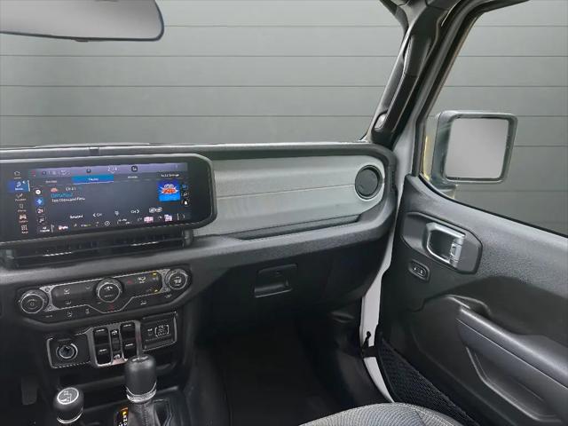 2025 Jeep Wrangler 4-Door Summit 4x4