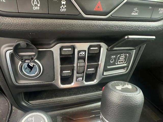 2025 Jeep Wrangler 4-Door Summit 4x4