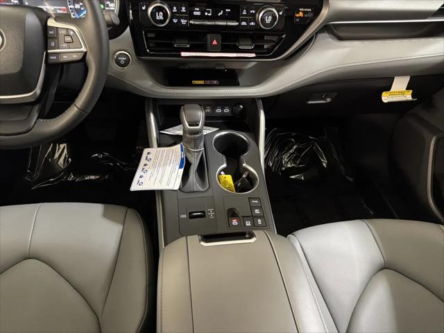 2026 Toyota Highlander Hybrid XLE
